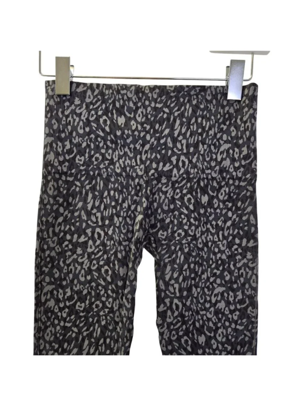 Spanx Look at Me Now Leopard Print Compression Leggings Size Medium